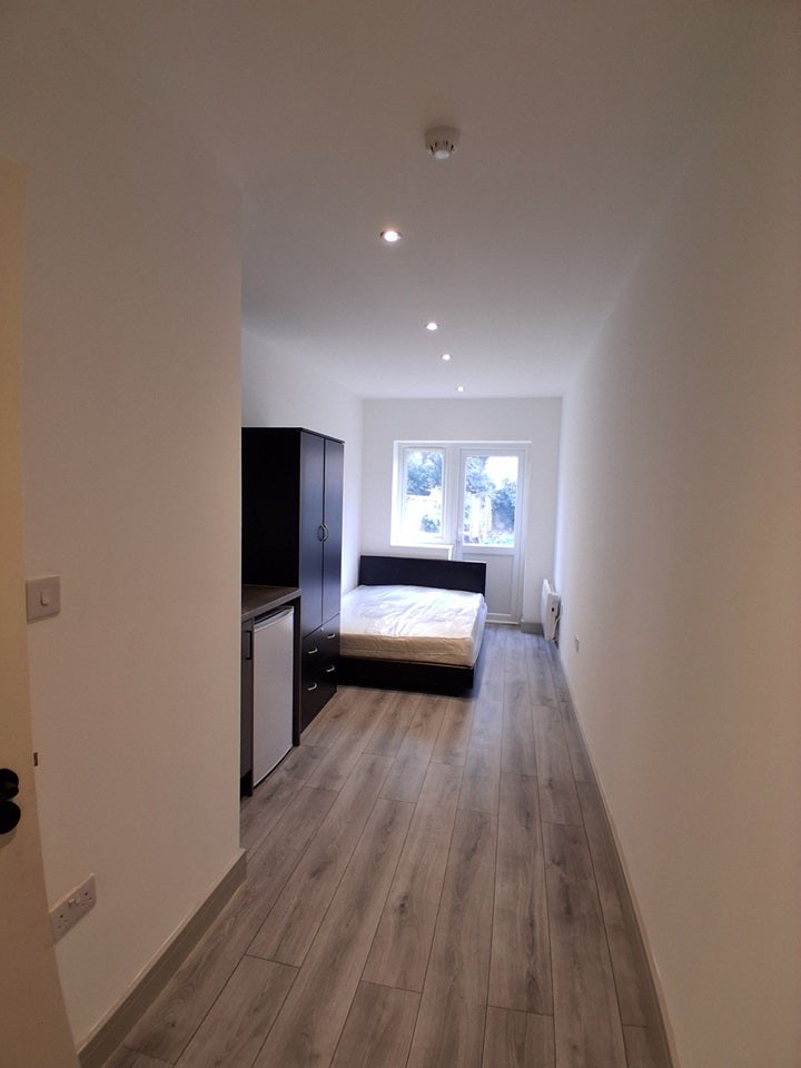 Flat Sutherland Road in Greater London
