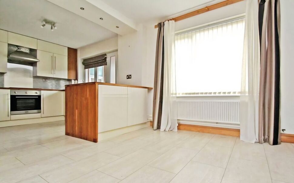 House Rose Close in Nottingham