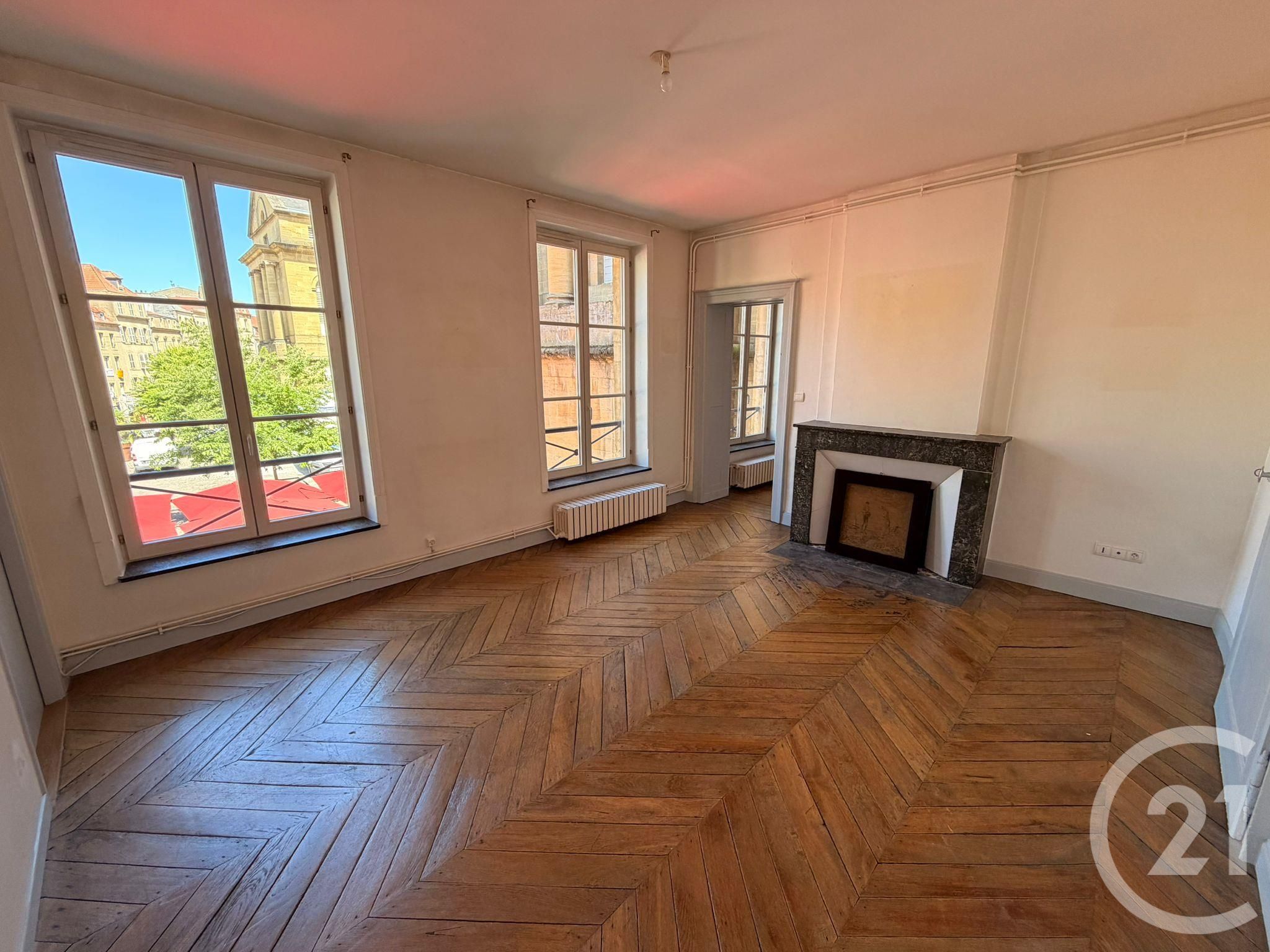 Flat Place de Chambre in Metz