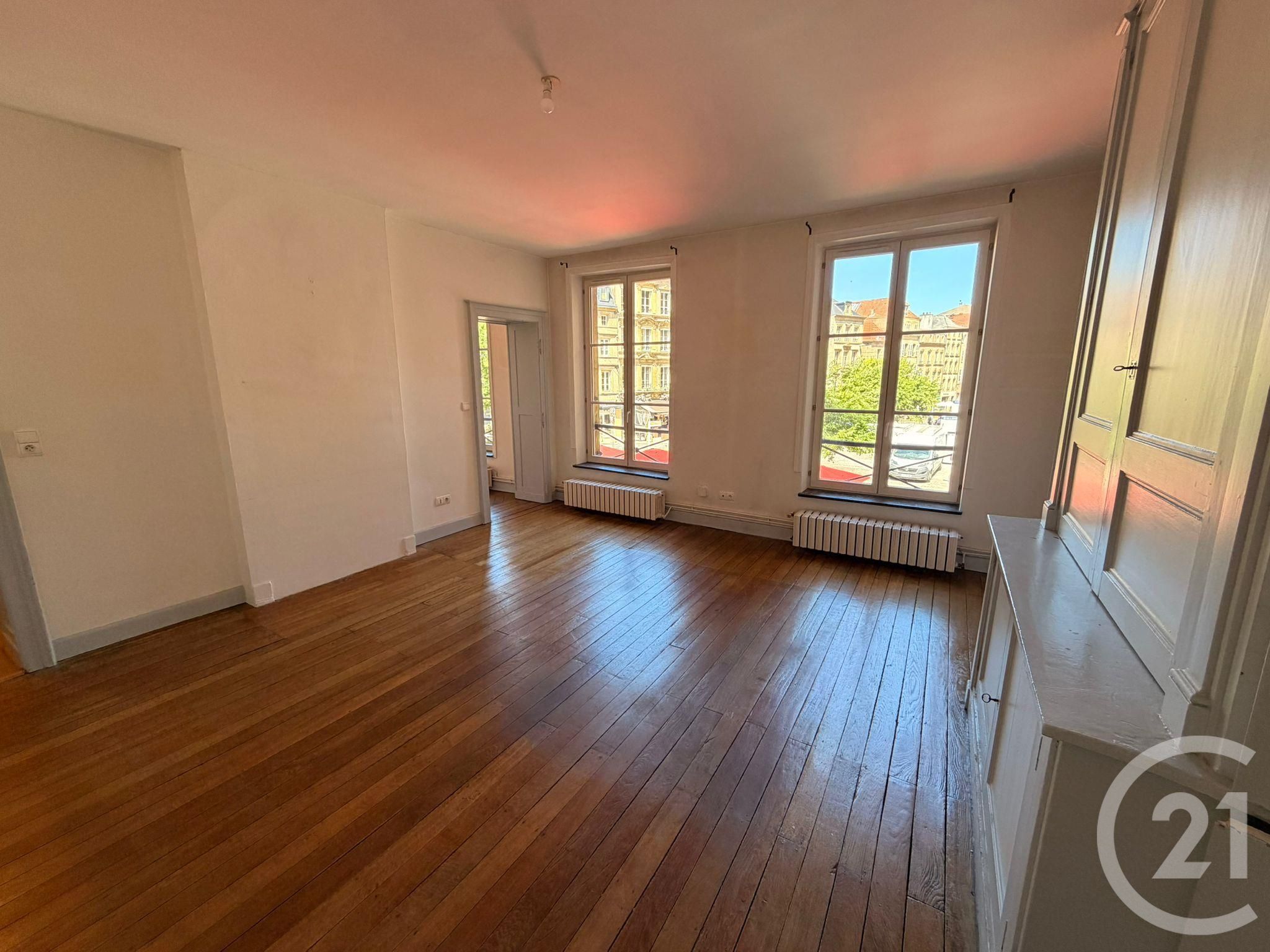 Flat Place de Chambre in Metz