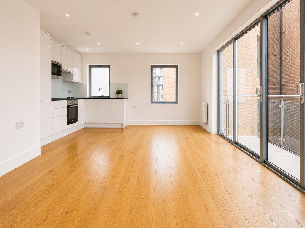 Flat Scarbrook Road in Greater London