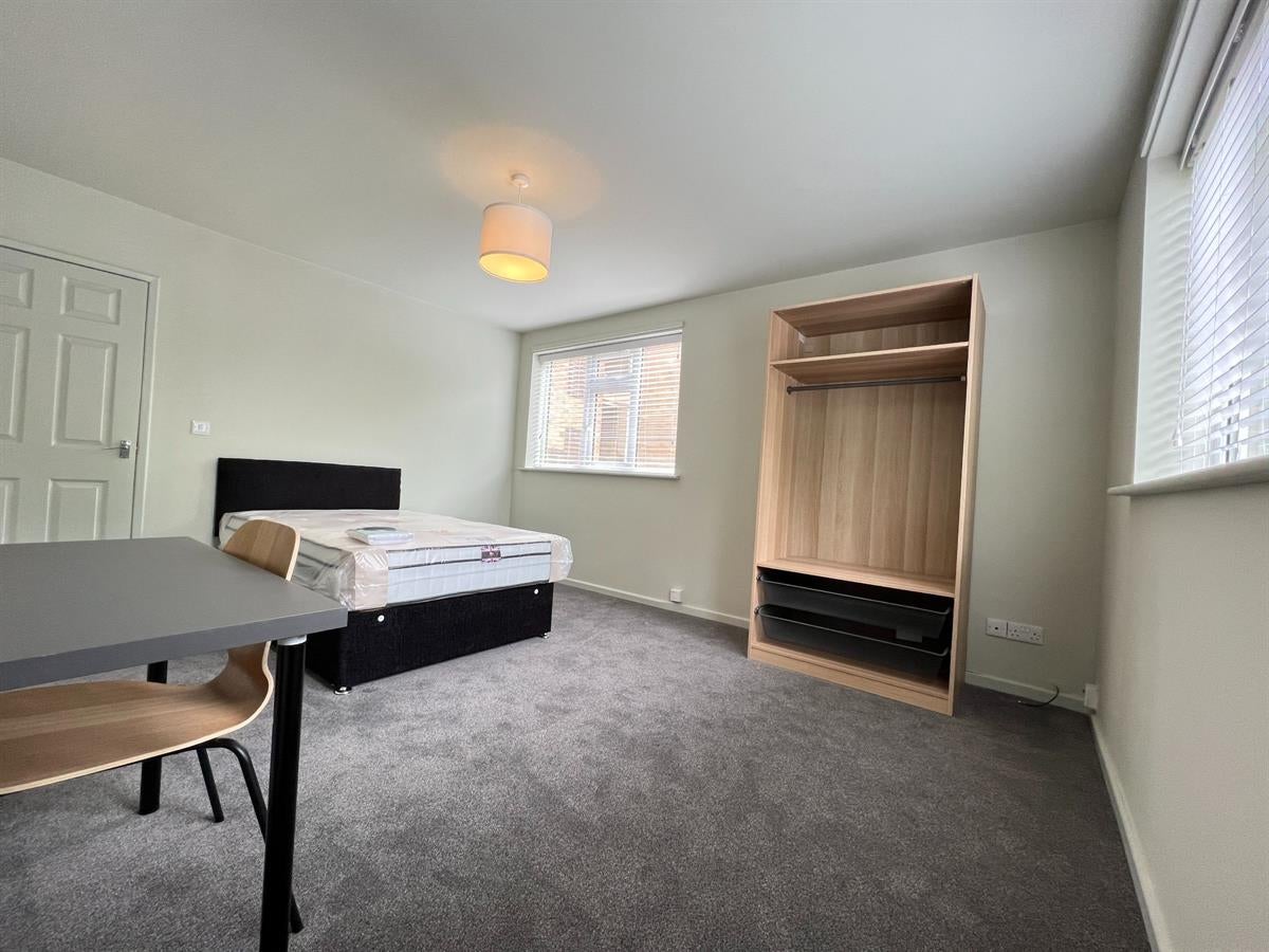 Flat Sycamore Court in Nottingham