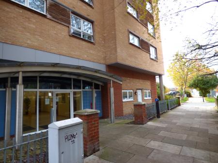 Flat Cherrydown East in Basildon
