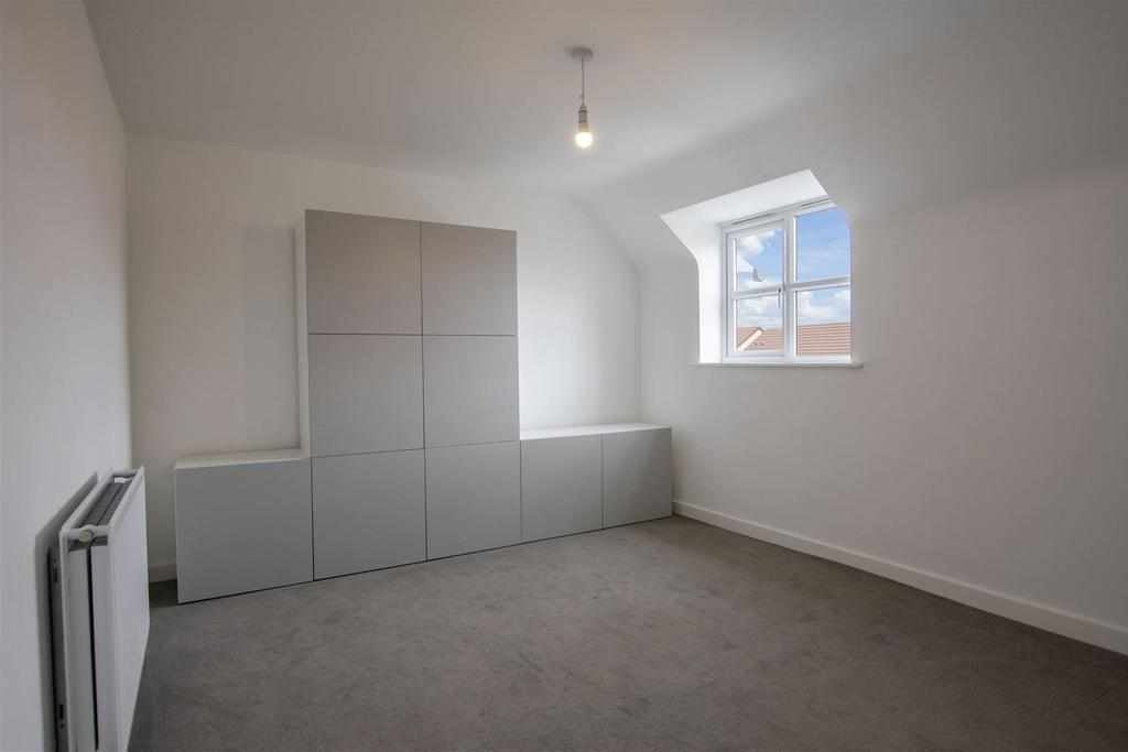 Flat Escelie Way in Birmingham