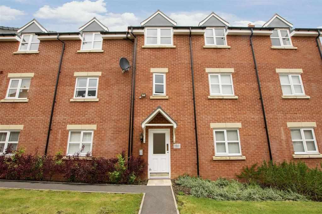 Flat Escelie Way in Birmingham