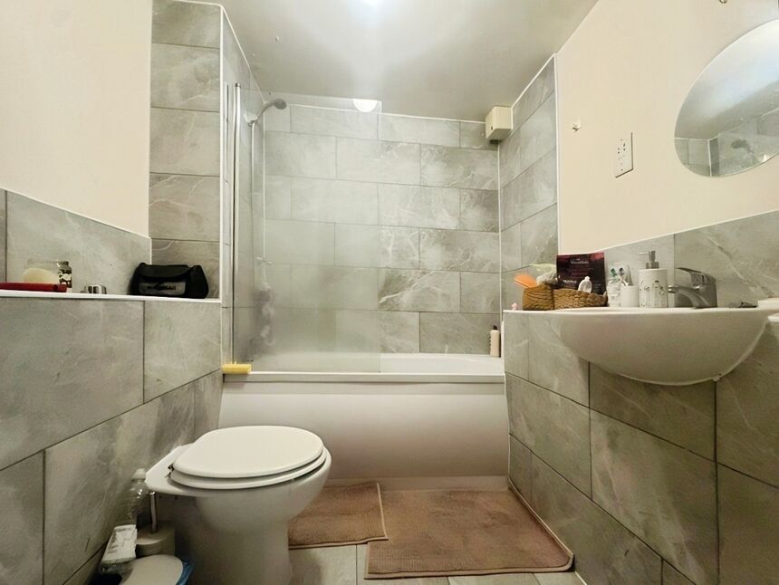 Flat Scotney Gardens in Maidstone