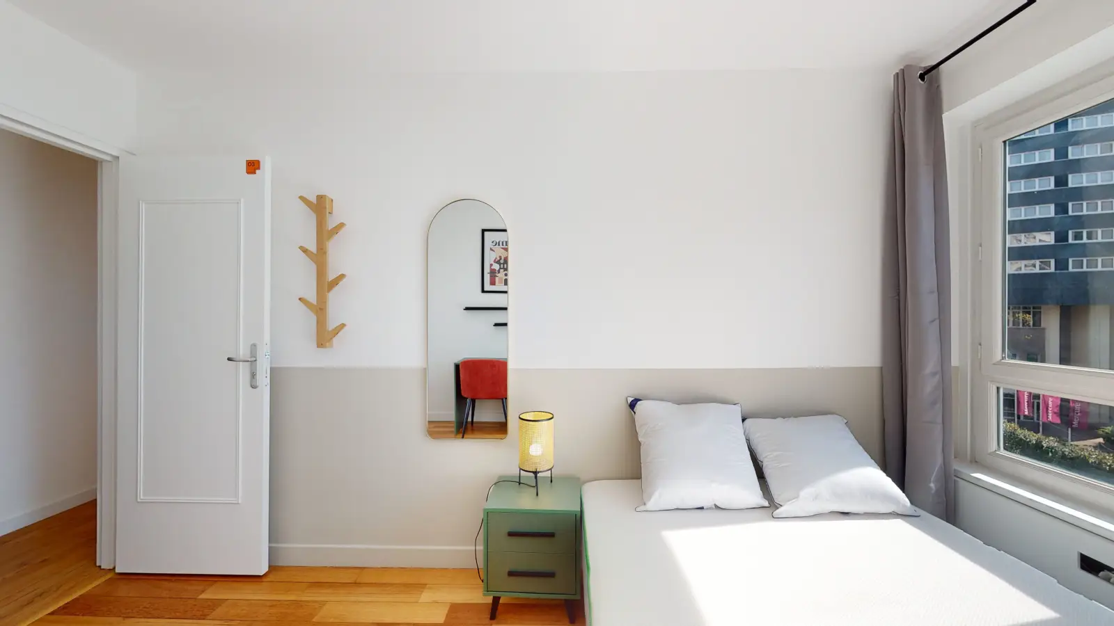 Room Rue Baudin in Courbevoie