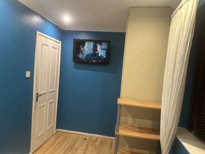 Room Pytchley Crescent in Greater London
