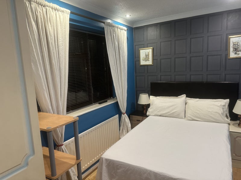 Room Pytchley Crescent in Greater London