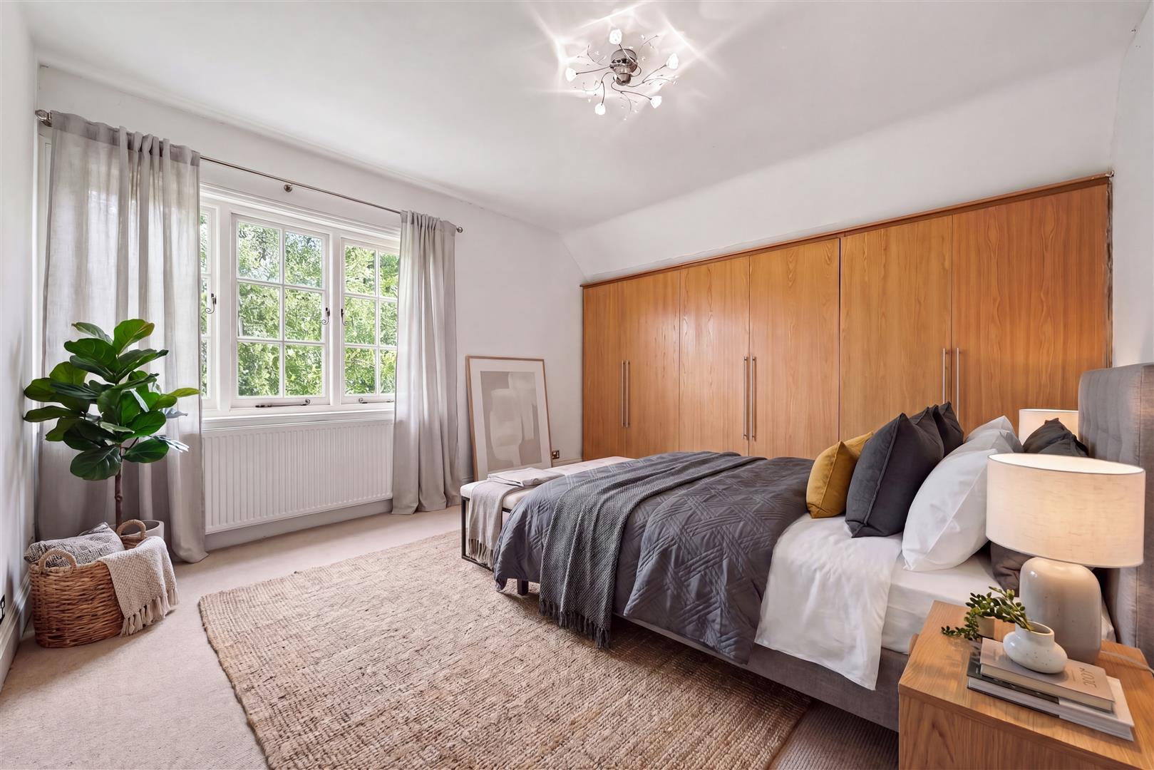 Flat Ferncroft Avenue in Greater London