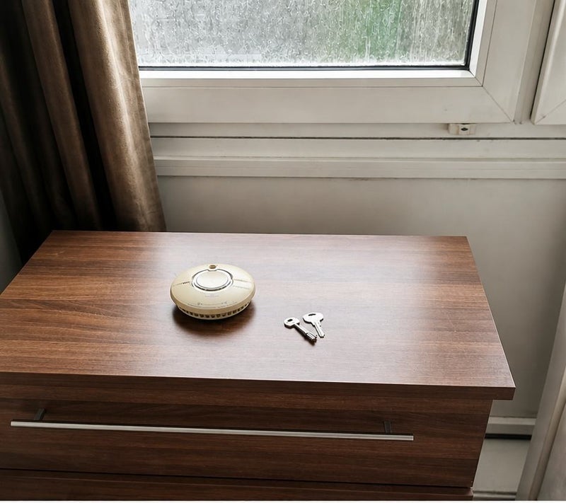 Room Holybourne Avenue in Greater London
