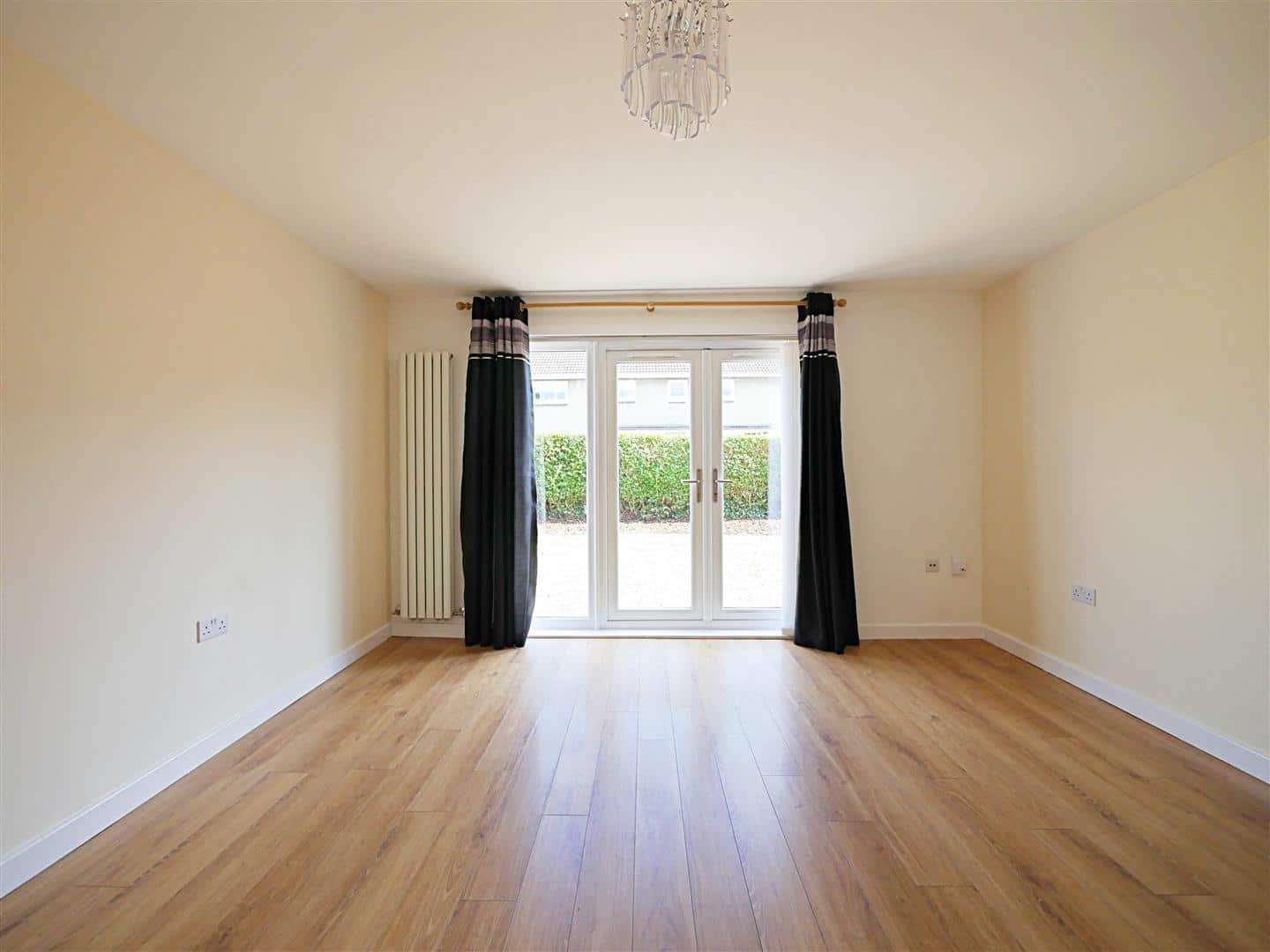 Flat Doon Road in Kirkintilloch