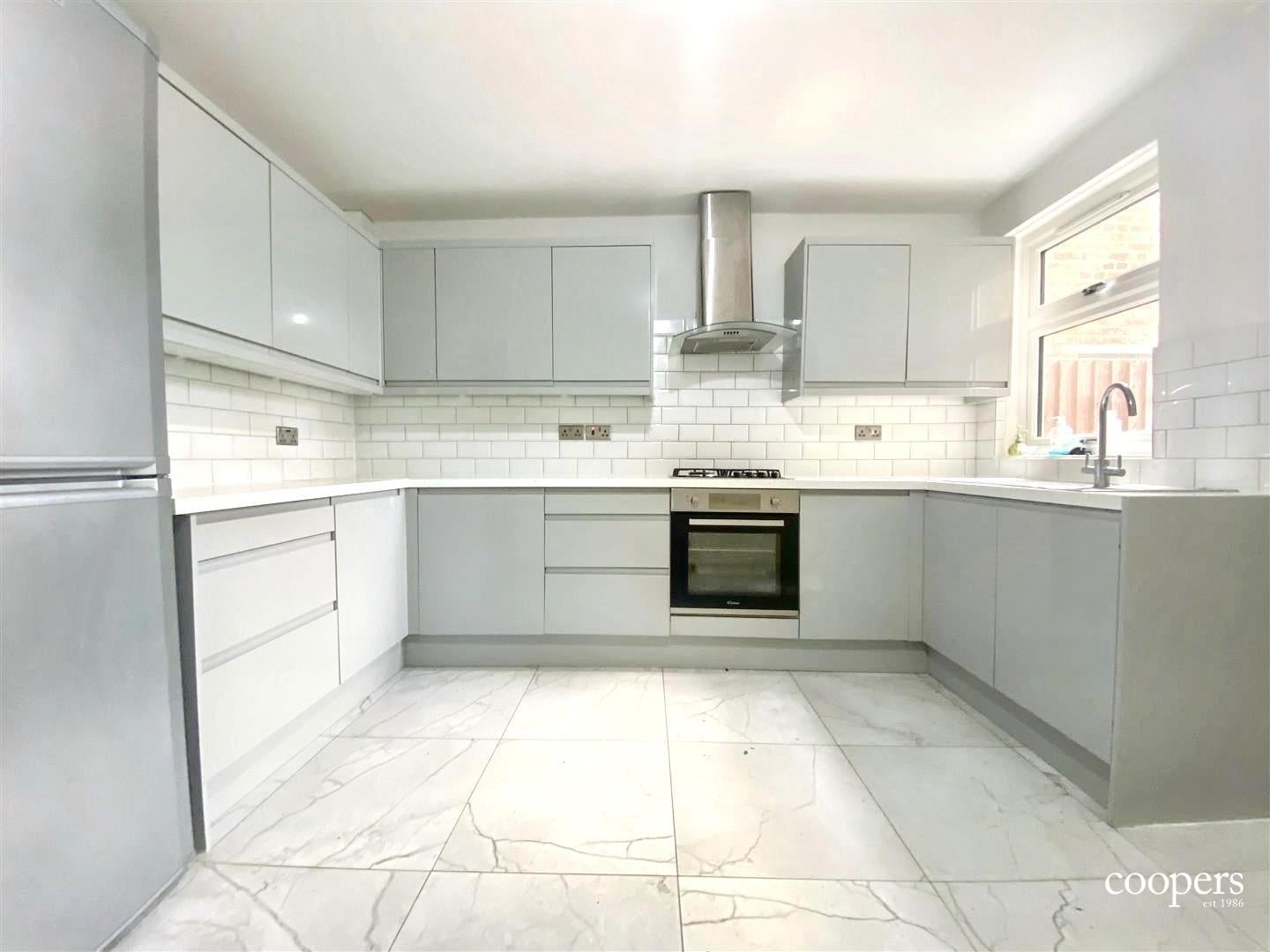 House Connaught Close in Greater London