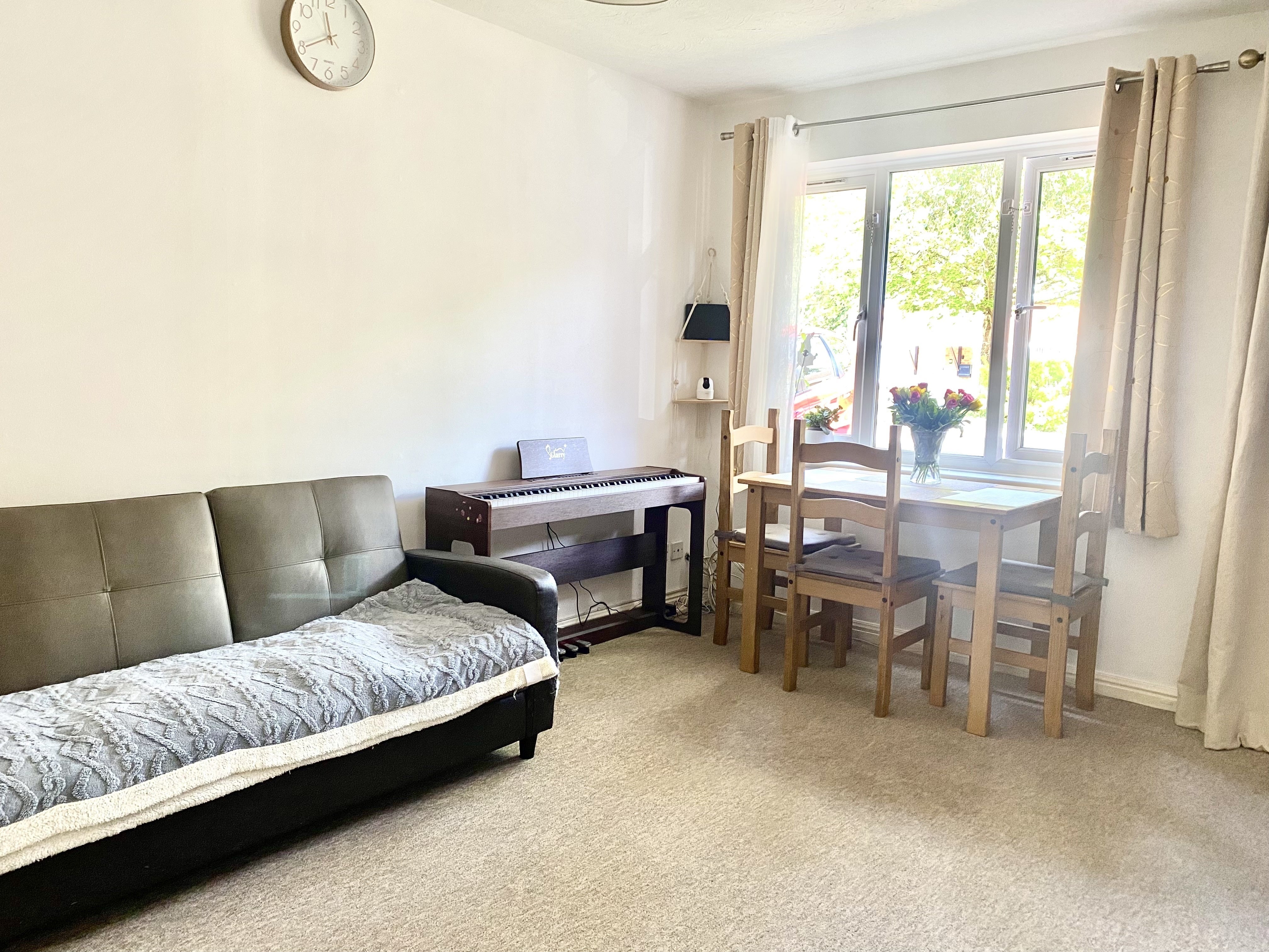 House Warwick Close in Test Valley