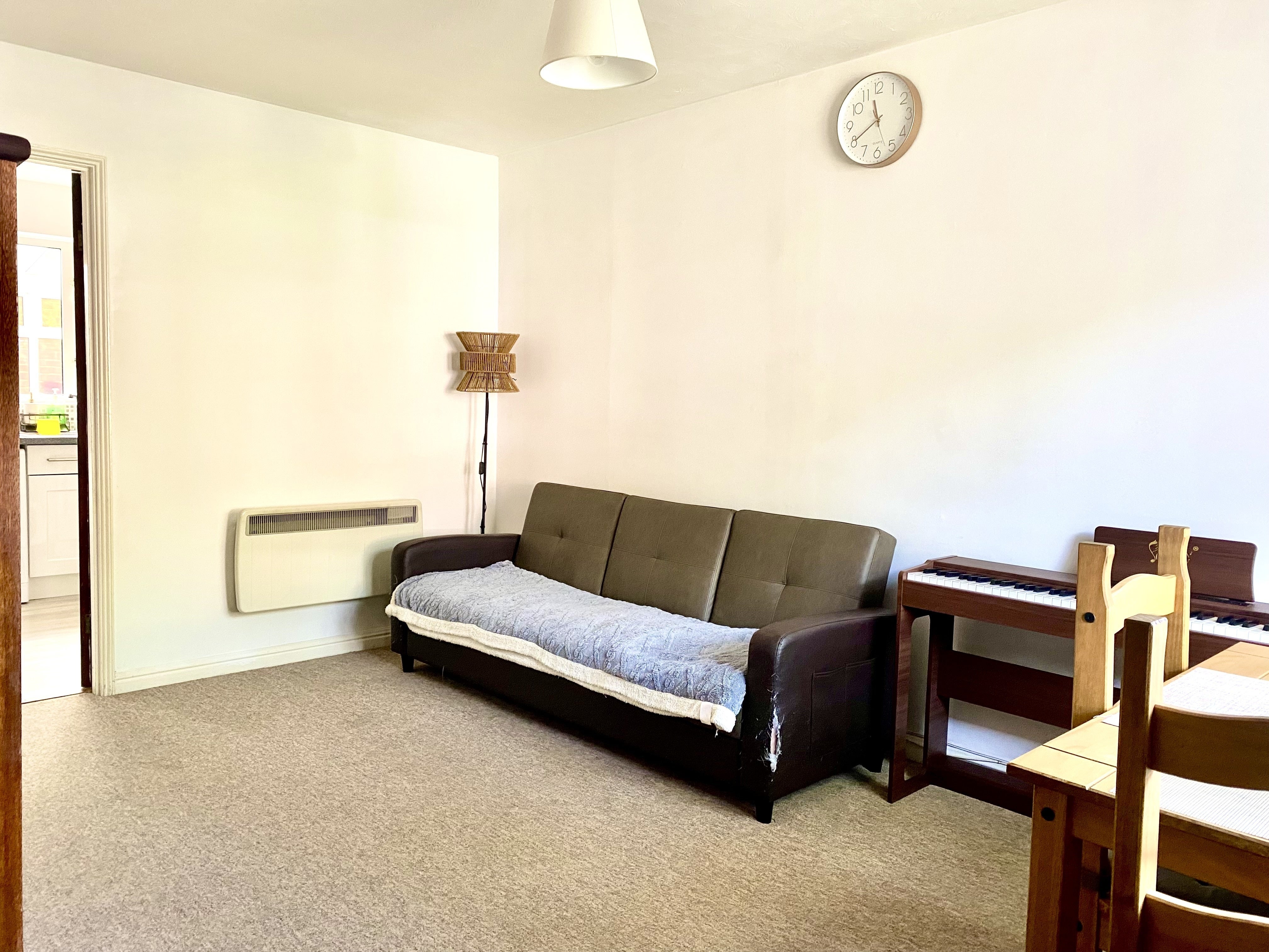 House Warwick Close in Test Valley