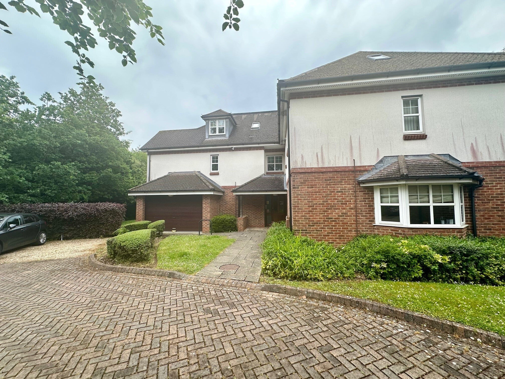 Flat Bassett Wood Road in Southampton