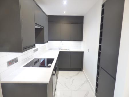 Flat Marlborough Way in Billericay