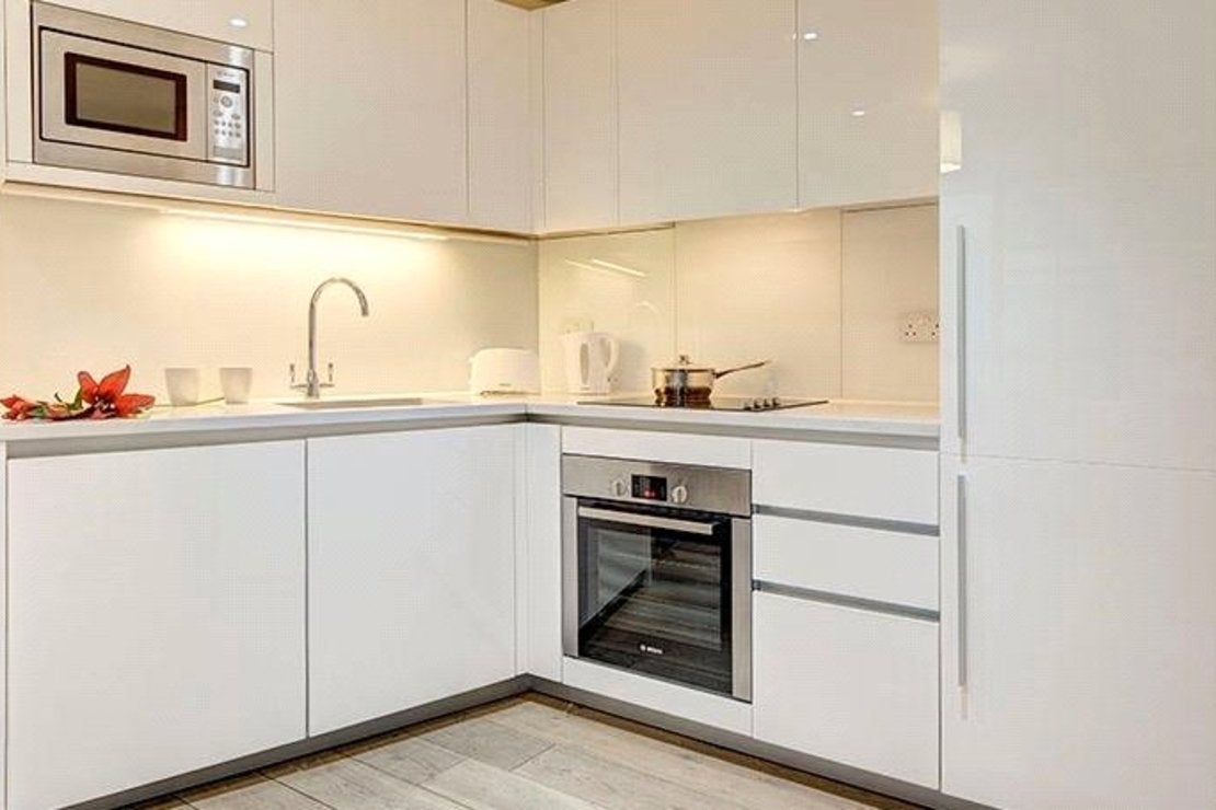 Flat Merchant Square in City of Westminster