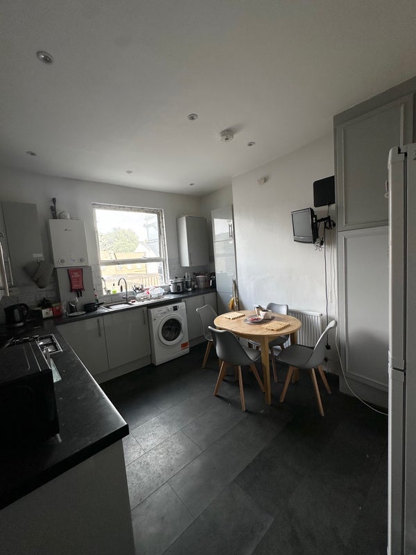 Room Brockley Road in Greater London