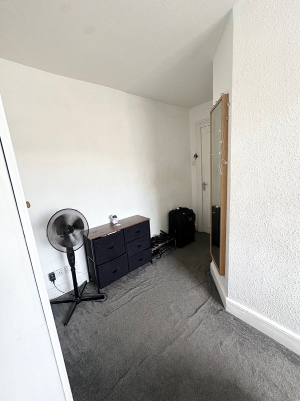 Room Brockley Road in Greater London