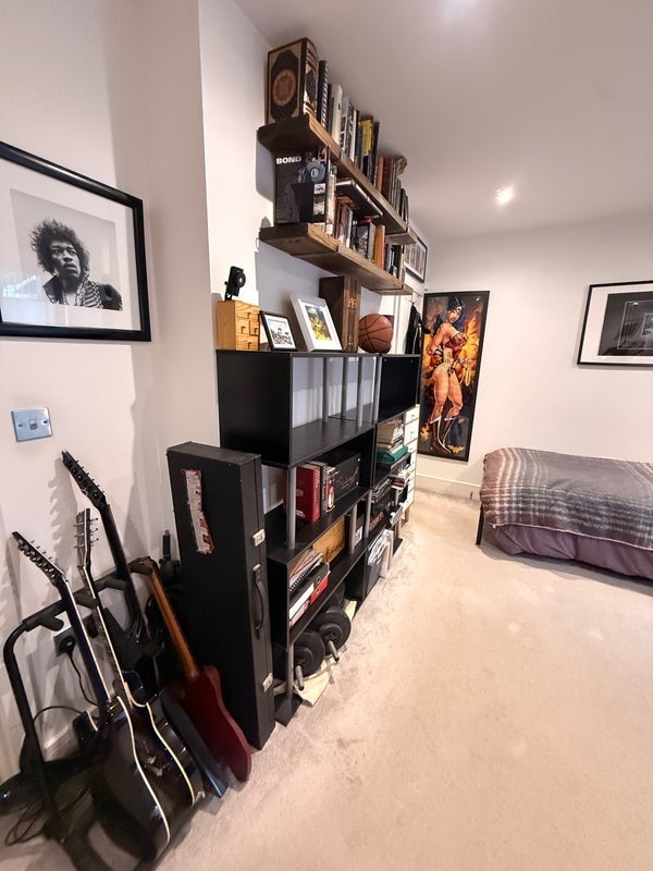 Room Dagnall Park in Greater London