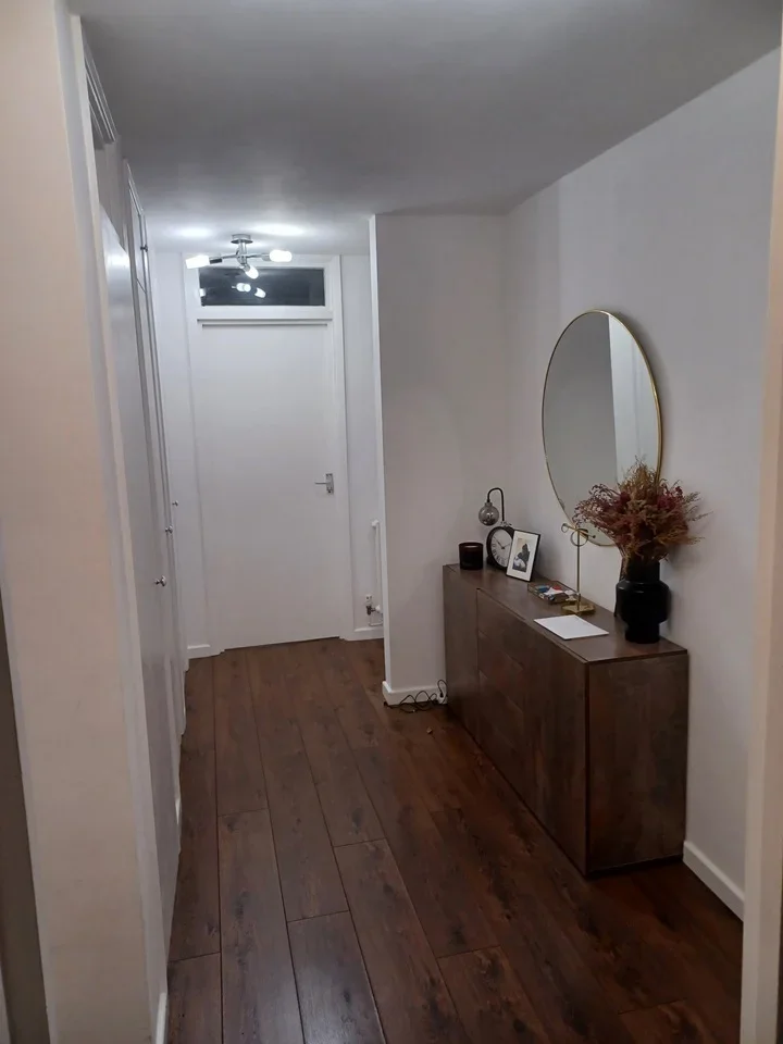 Flat Albemarle Road in Greater London