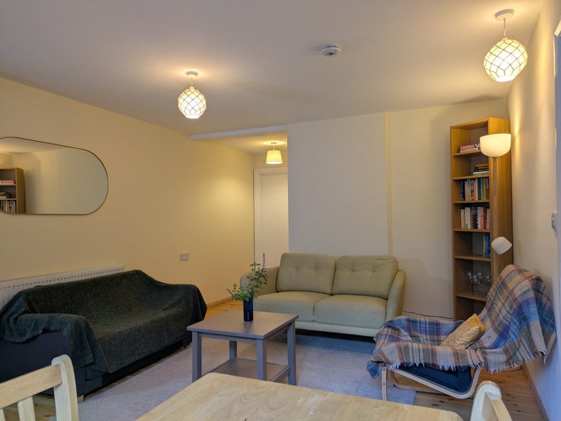 Room Benthal Road in Greater London