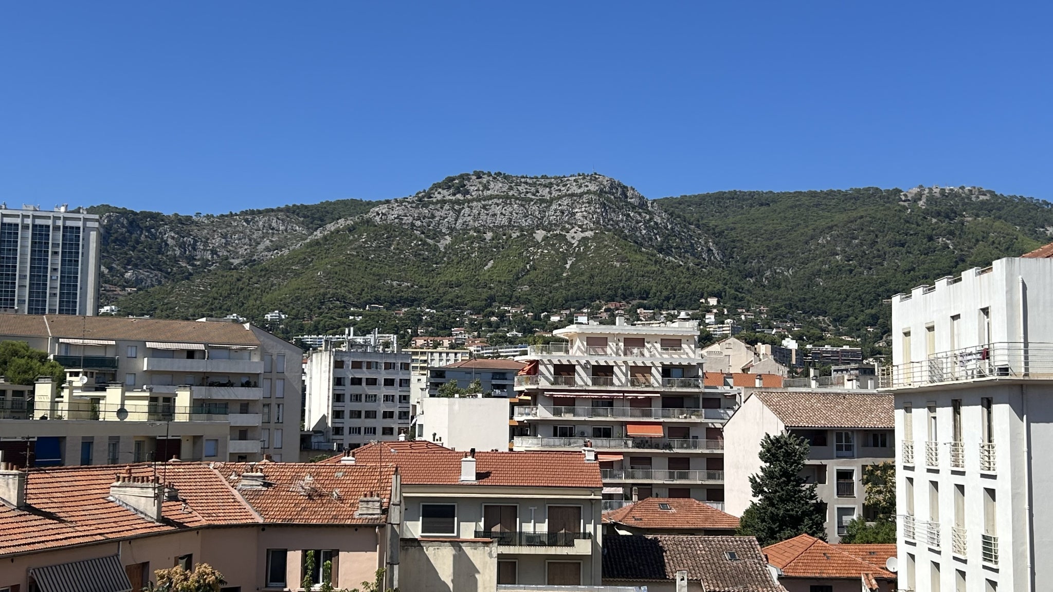 Flat Avenue Nobel in Toulon