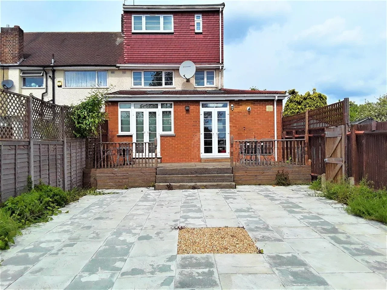 Room Cavendish Avenue in Greater London
