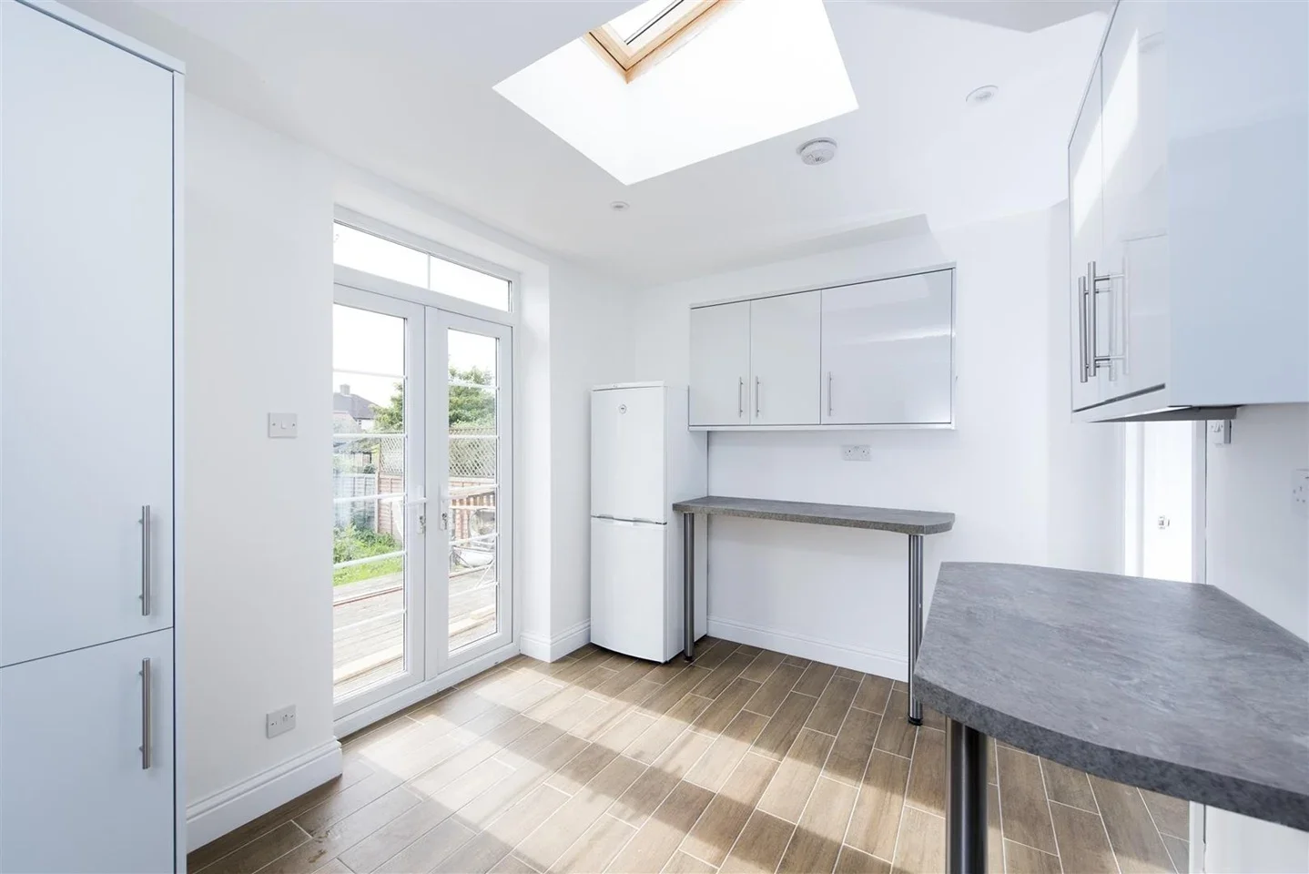Room Cavendish Avenue in Greater London