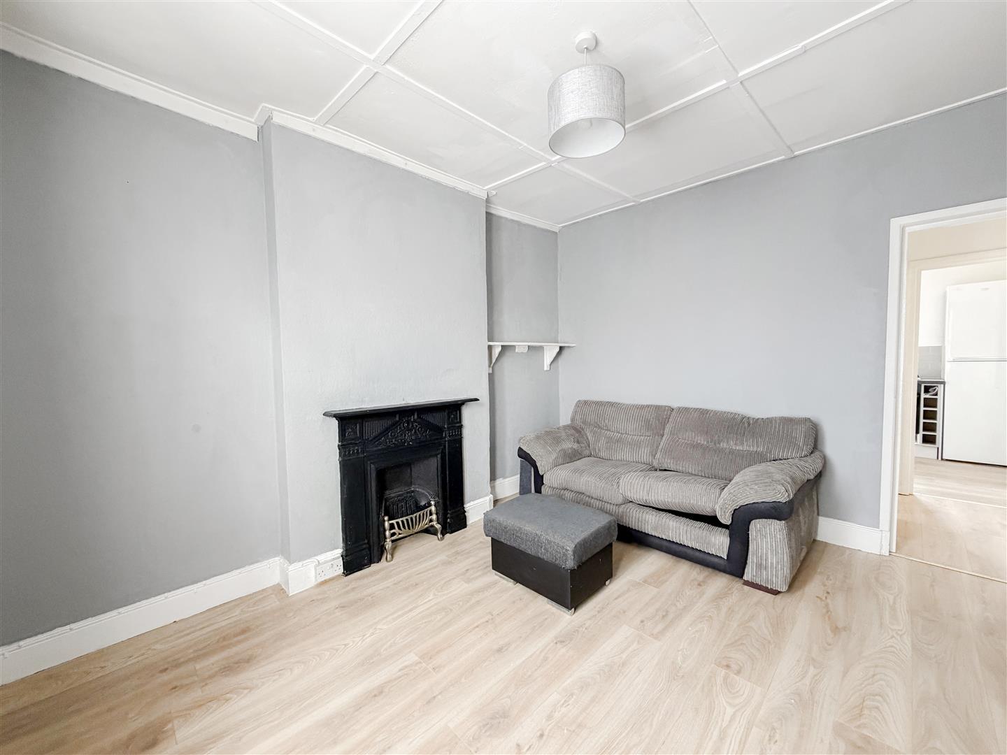 Flat London Road in Rother