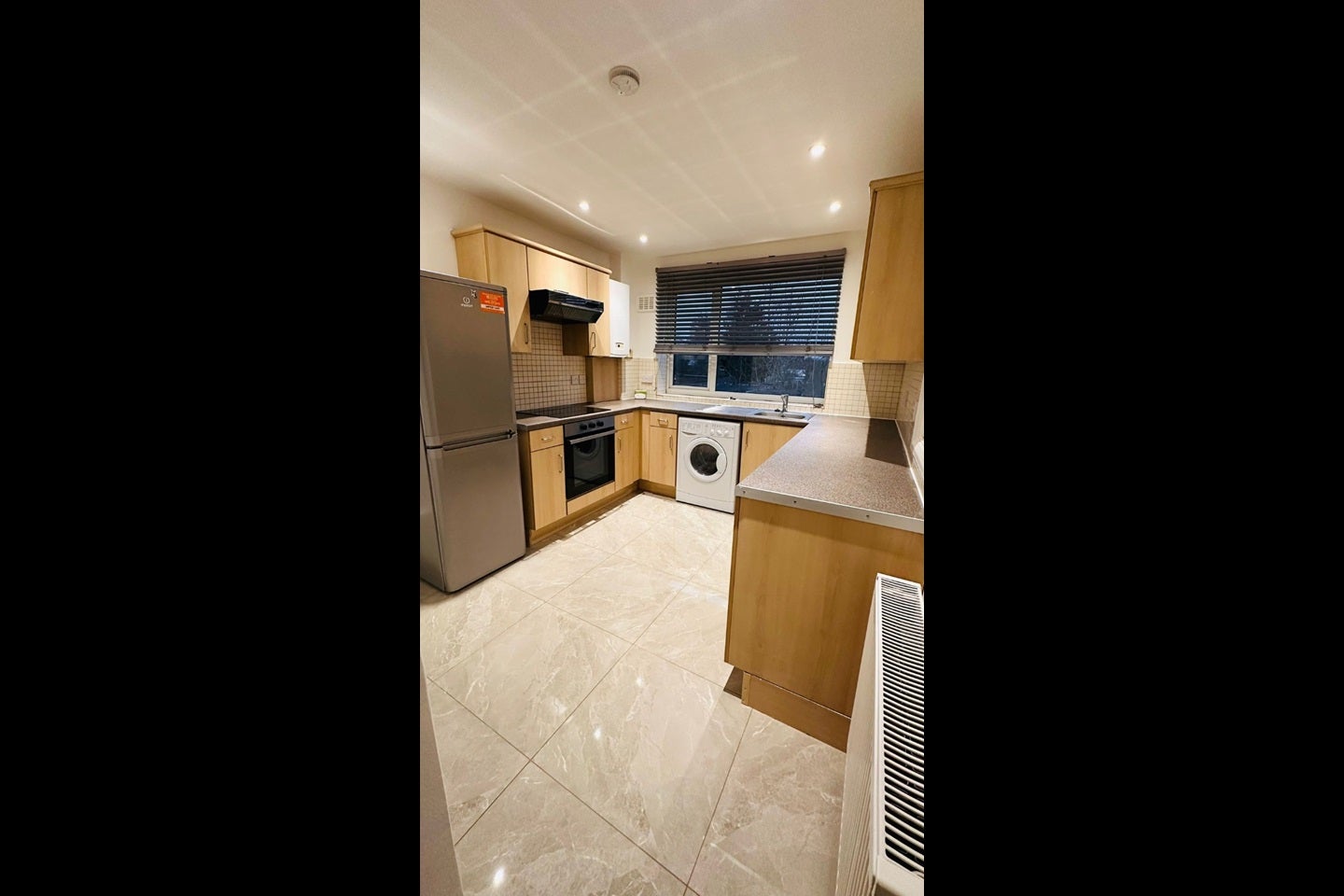 Flat Robinson's Close in Greater London