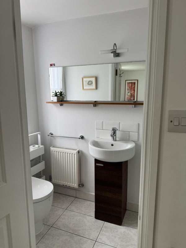 Room Dodbrooke Road in Greater London