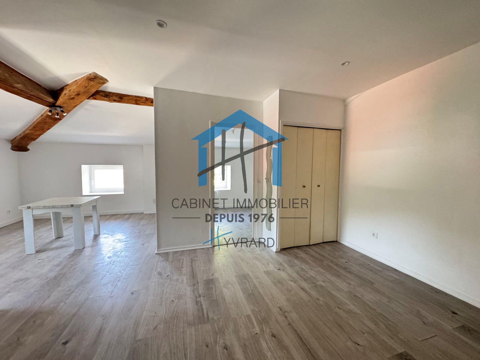 Flat Place Neyrand-Thiollière in Lorette