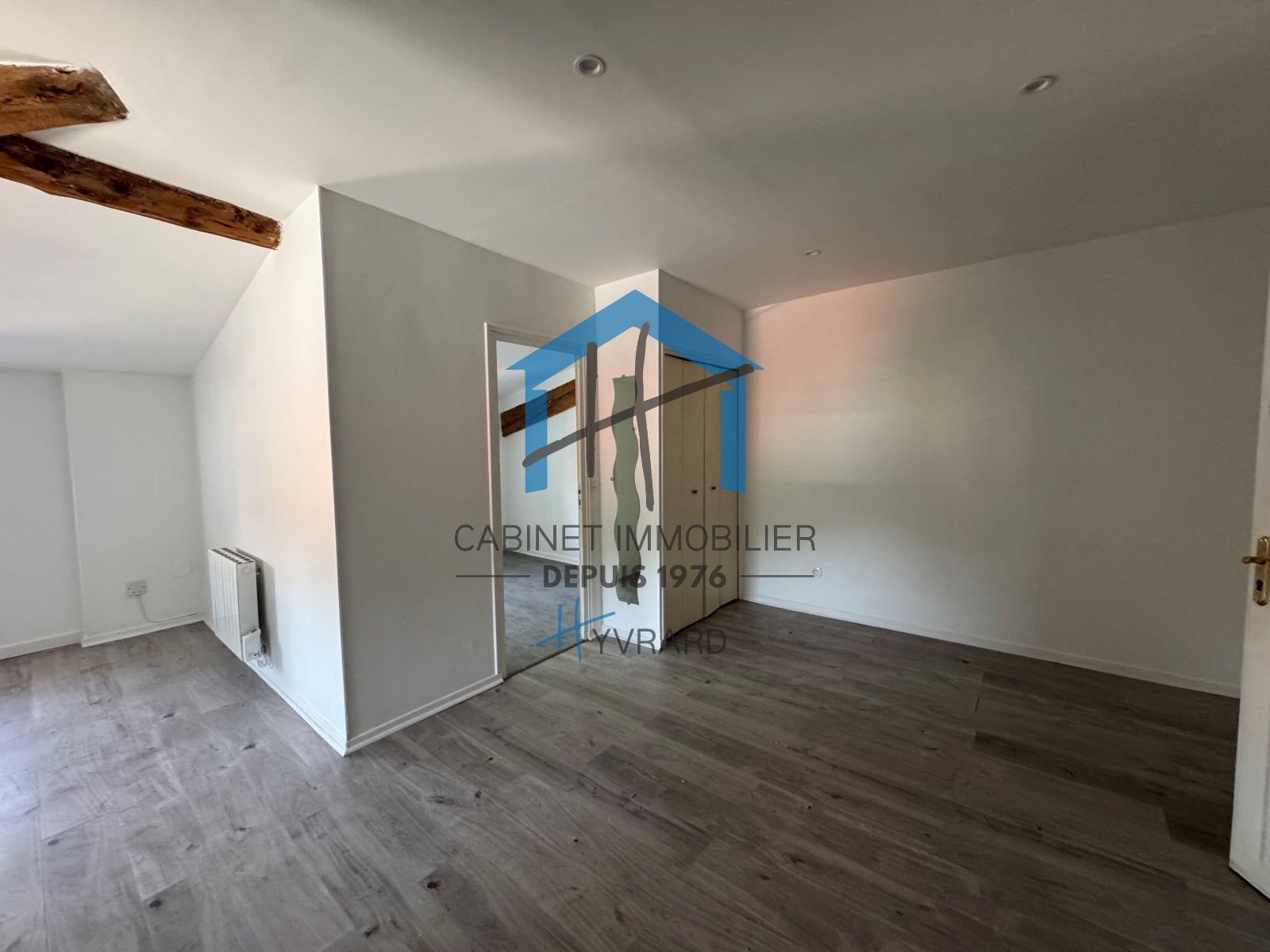 Flat Place Neyrand-Thiollière in Lorette