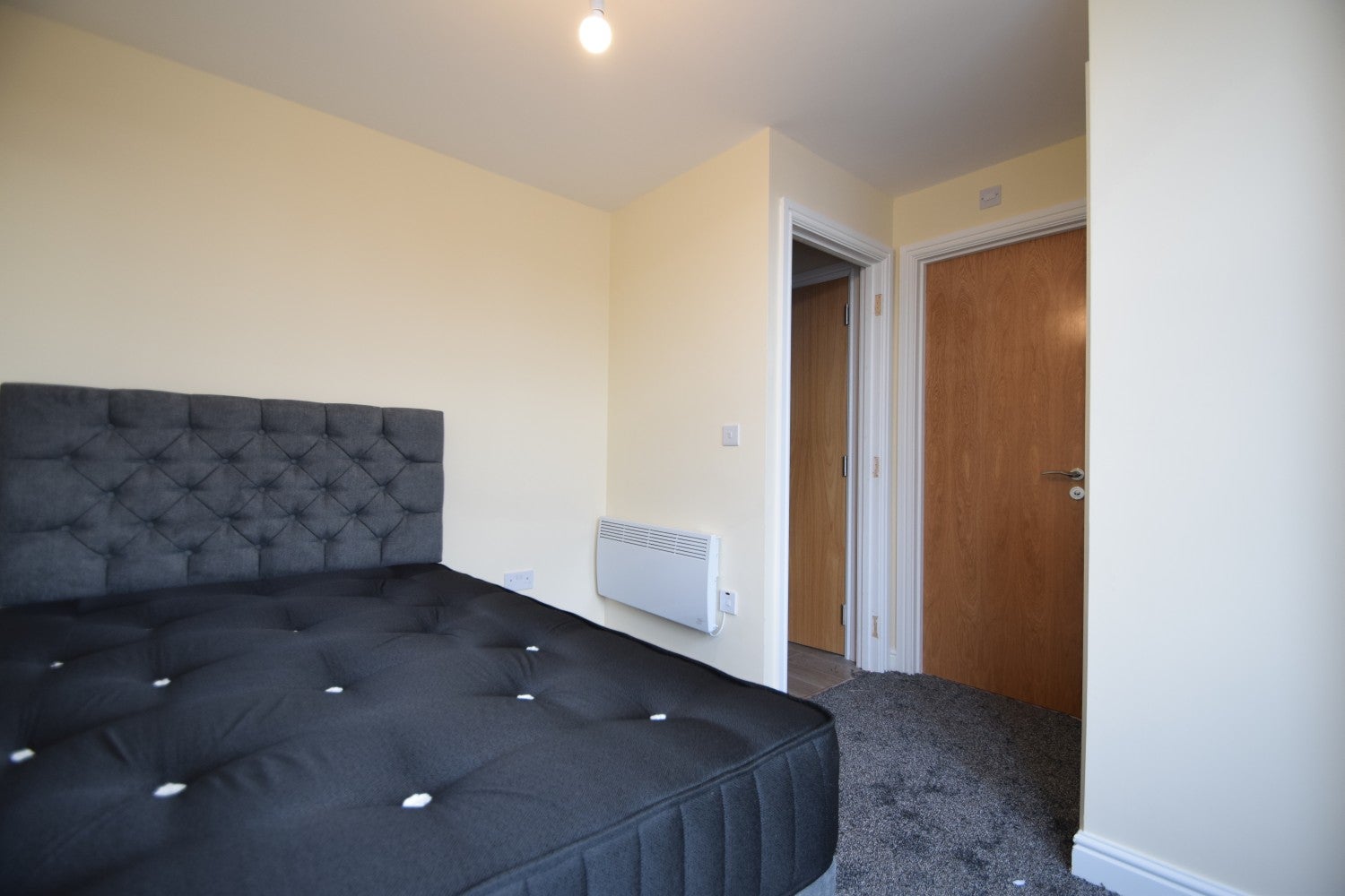 Flat Cathays Terrace in Cardiff