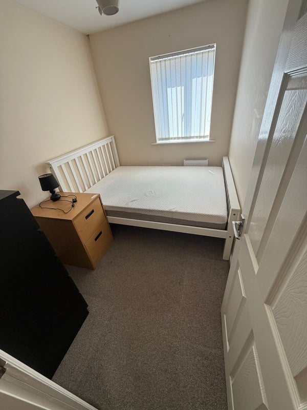 Room Stockport Road in Manchester
