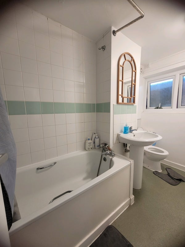 Room Forest Side in Greater London