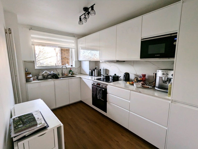 Room Garrick Close in Greater London