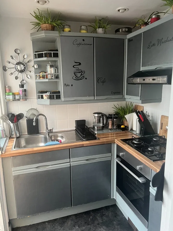 Room Woodlands Avenue in Greater London