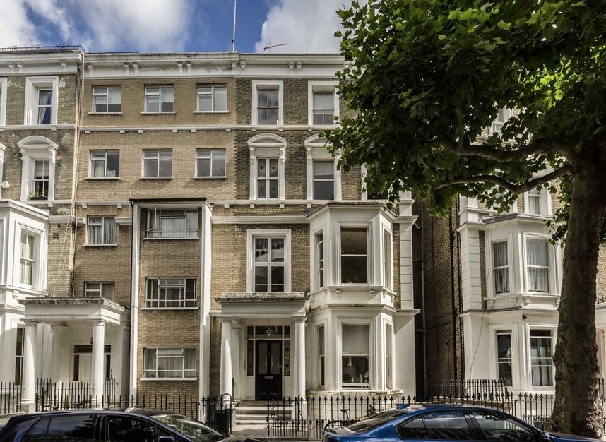 Flat Philbeach Gardens in Greater London