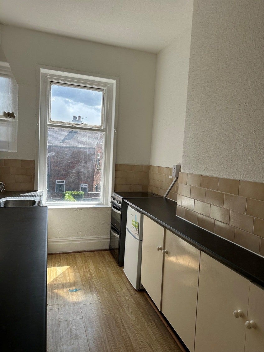 Flat Derbyshire Lane in Manchester