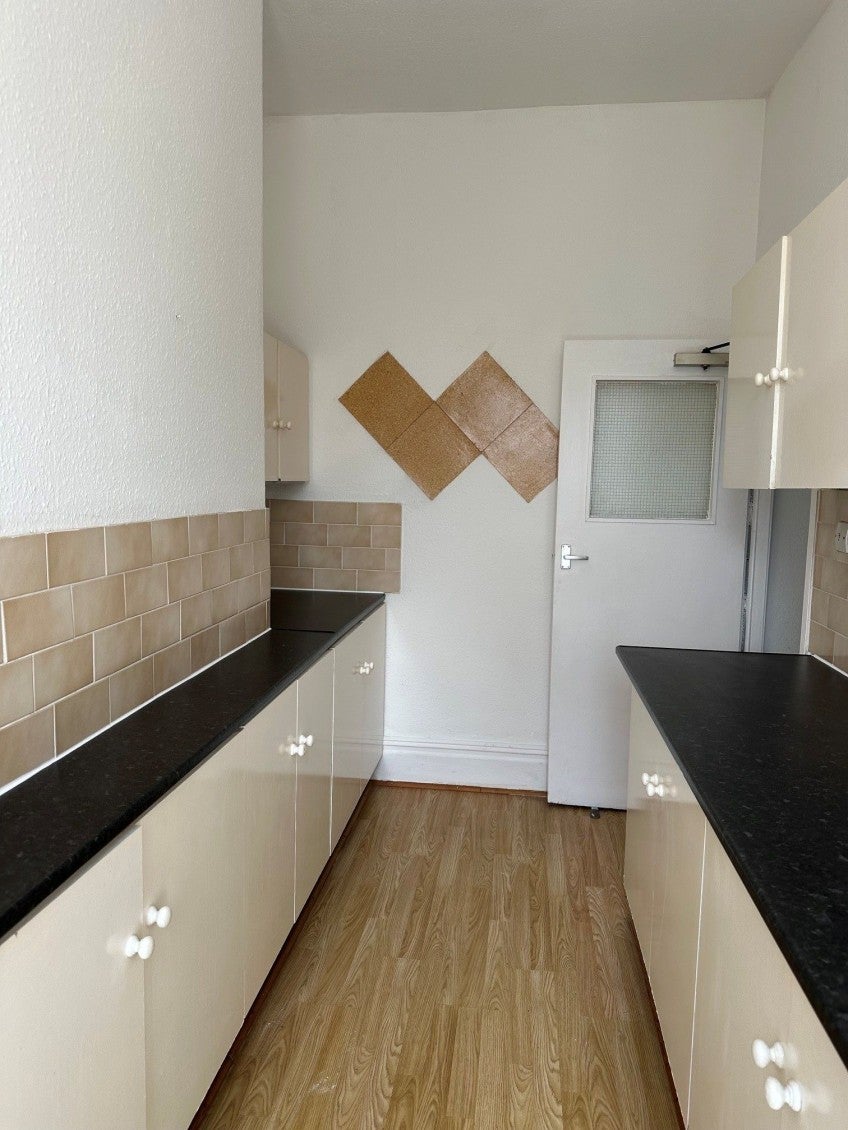 Flat Derbyshire Lane in Manchester