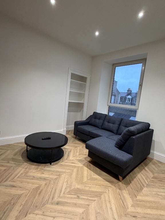 Flat Howburn Place in Aberdeen City