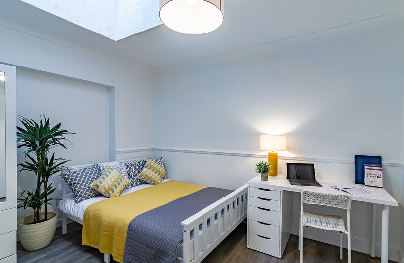 Room Dereham Road in Norwich