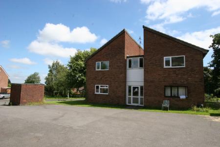 Flat Pennine Close in Charnwood