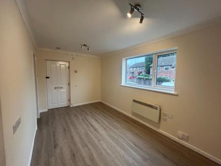 Flat Pennine Close in Charnwood