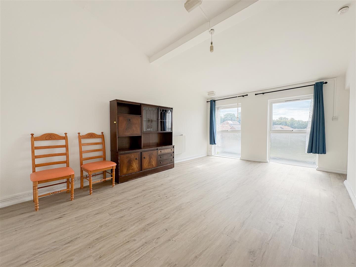 Flat Malvern Way in St Leonards