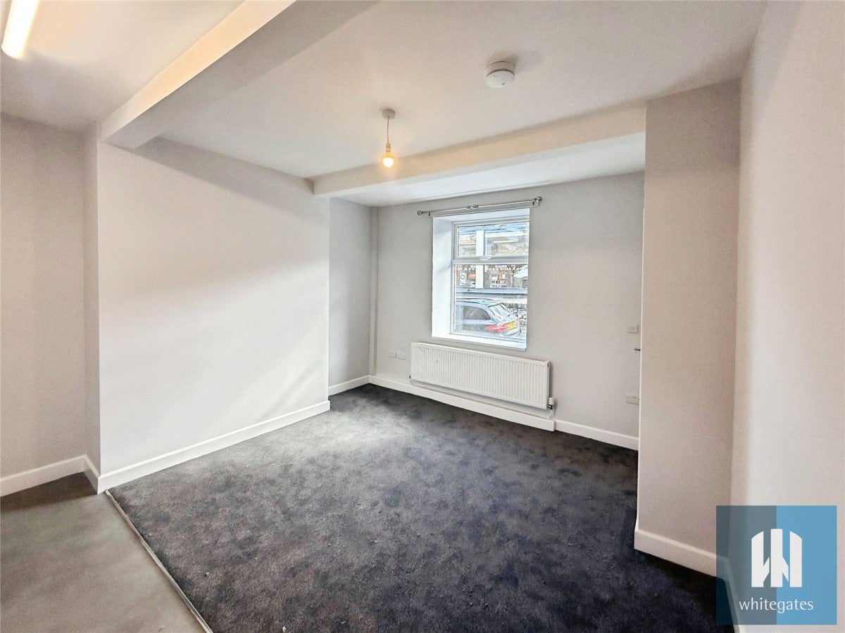 Flat Mulberry Street in Kirklees