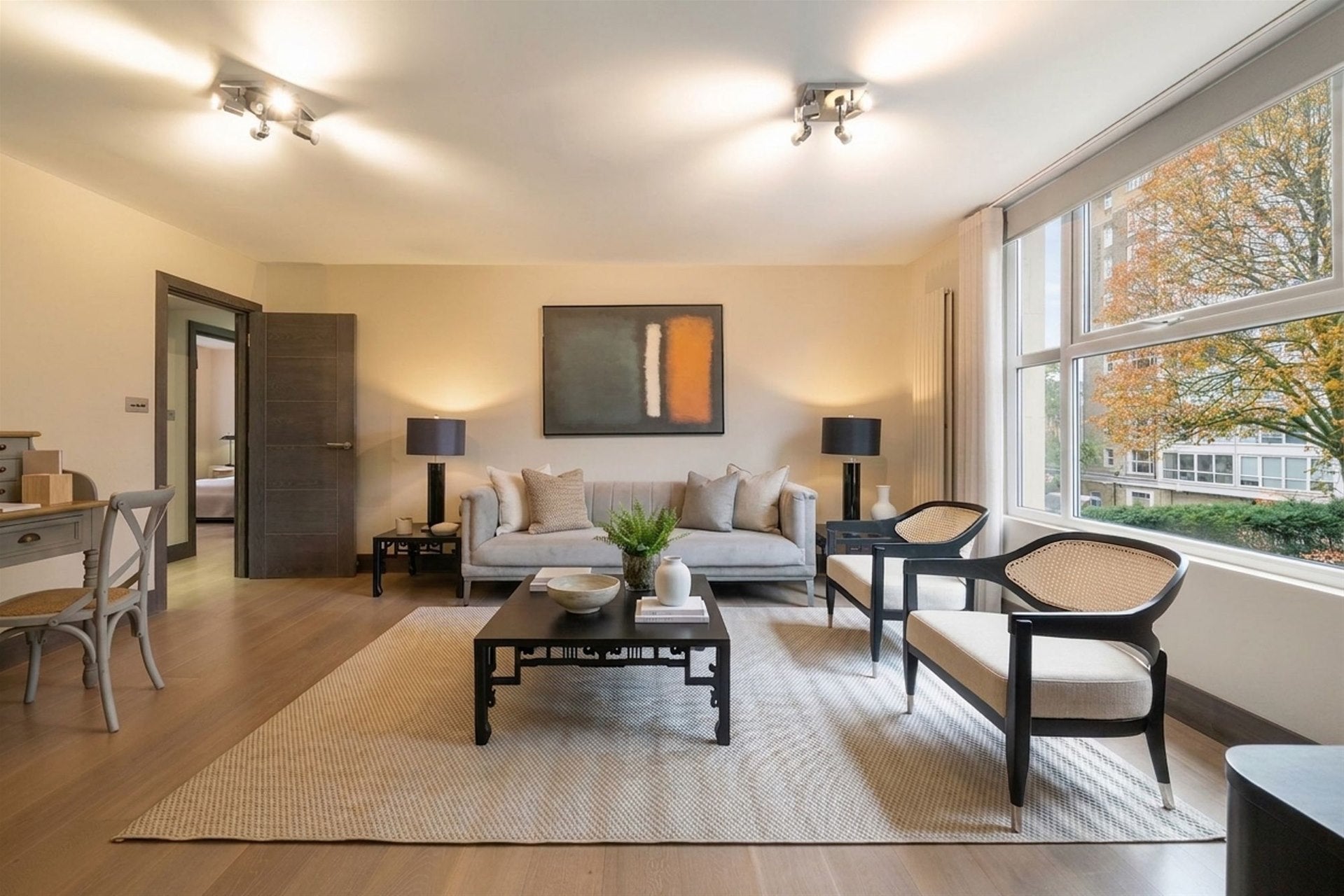 Flat Finchley Road in Greater London